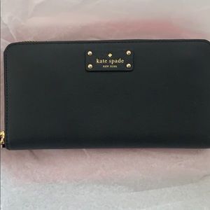 Kate spade black wallet NWT!!